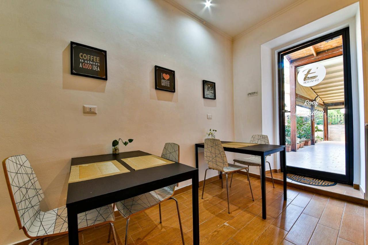 E-Room 42 Rome Buitenkant foto