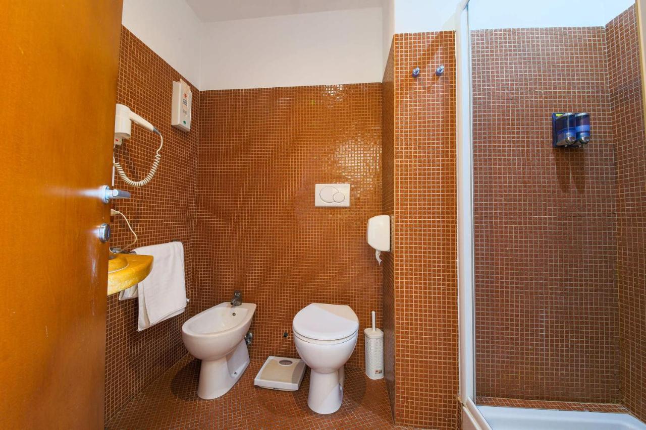 E-Room 42 Rome Buitenkant foto