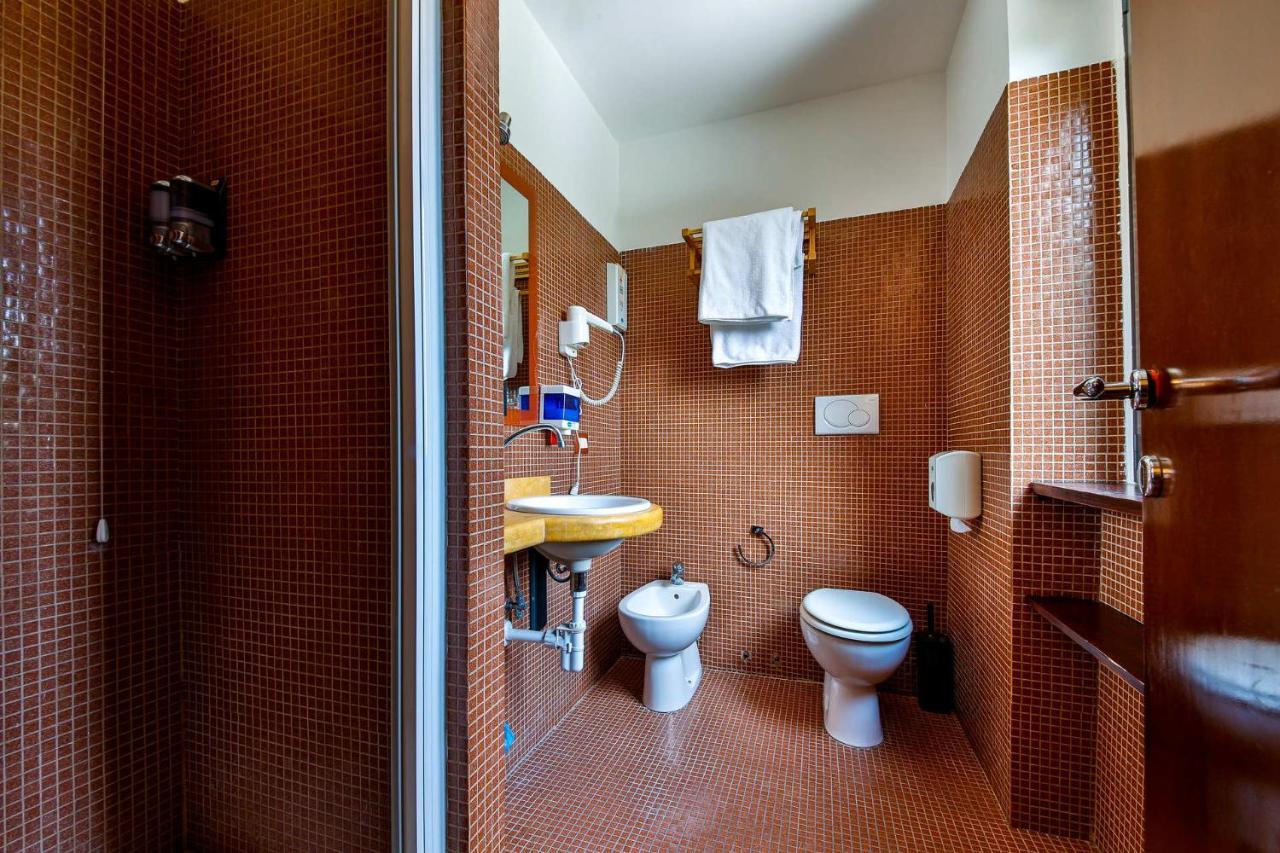 E-Room 42 Rome Buitenkant foto